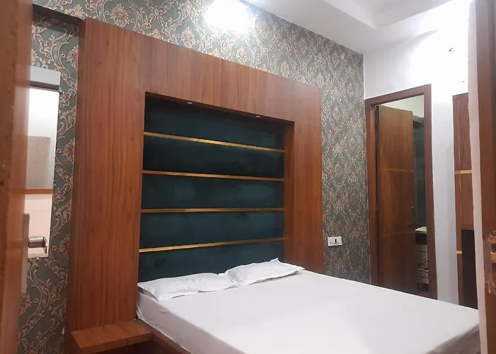 Hotel In Amritsar Kapoor Residency
